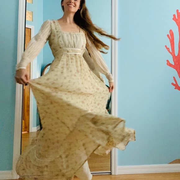 SOLD Vintage Gunne Sax Maxi dress - Picture 6 of 8